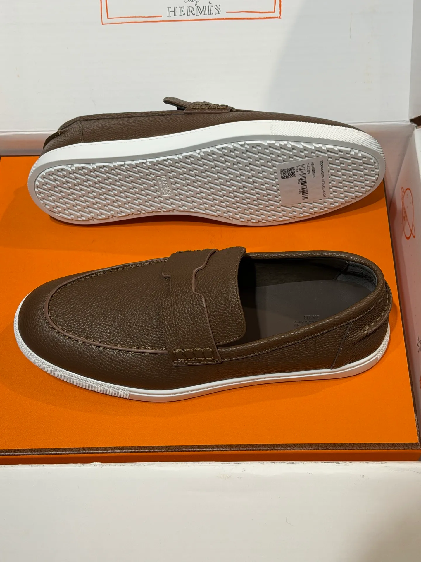 【HERMES】Top P:800💰-Size: 39-44 (38.45. Customized) H Home Freesstyle Men's Loafers Calfskin and Epsom Heritage calfskin high-top sports shoes, the soles are decorated with saddle stud buckle patterns, creating a modern urban style. Imported cowhide + cowhide lining + customized TPU outsole.